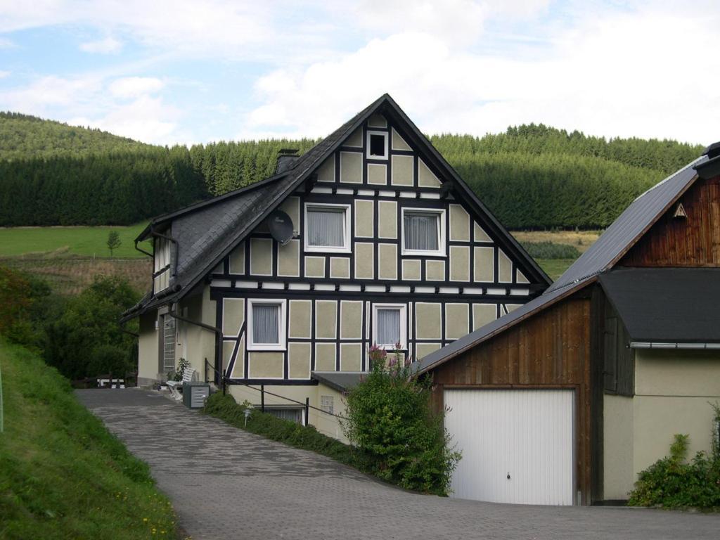 Haus Wald-Eck Apartment Schmallenberg Exterior photo